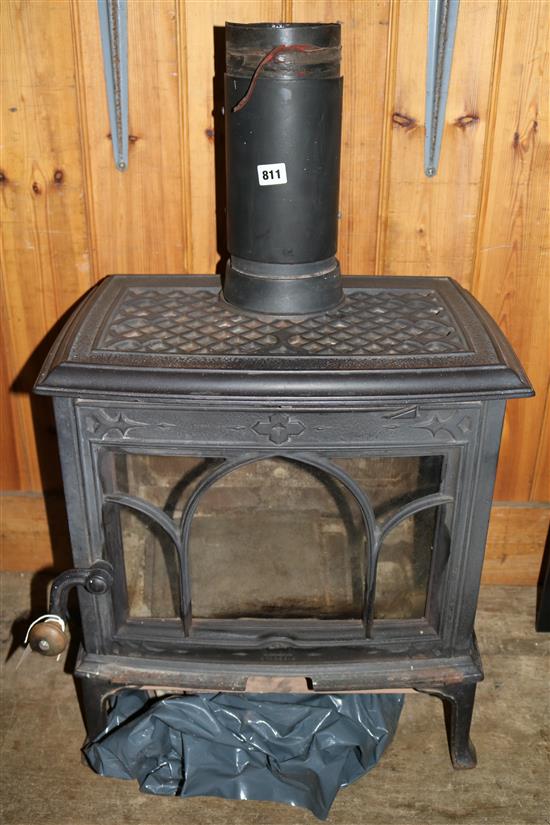 Norwegian Jotul F100 matt black cast iron woodburning stove, log size 40cm, max output 5KW, with manual